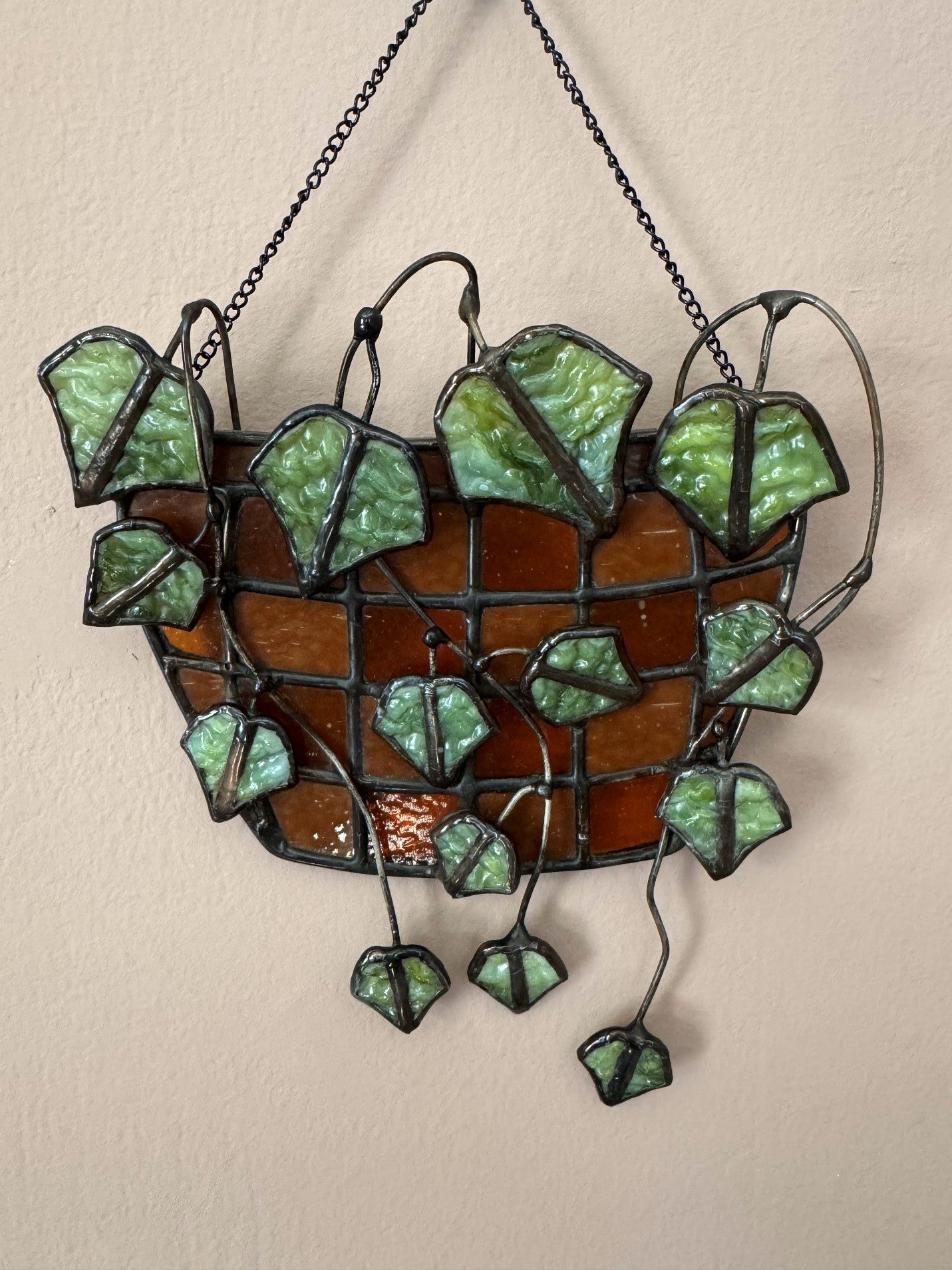 Checkered Ivy Pot – Brown